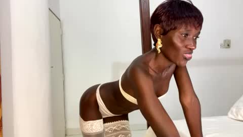 zaria_amara online show from 06.26.26