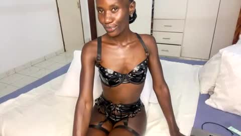 zaria_amara online show from 07.25.26