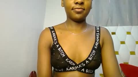 Snapshot of zariah011 chatting on 05.18.26 zariah online show from 05.18.26