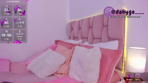 Zariana online show from 10.06.25