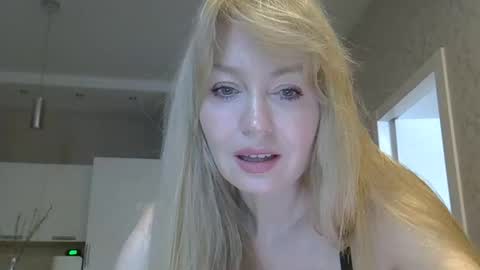 Zarina Swift online show from 04.06.26