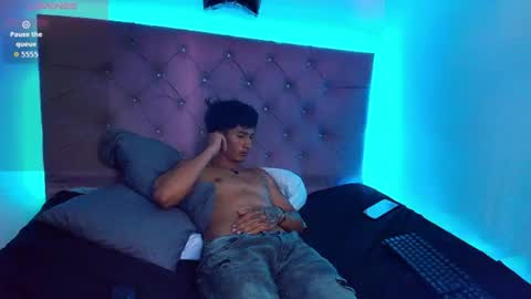 Snapshot of zaynmoretti chatting on 08.02.26 zaynmoretti online show from 08.02.26