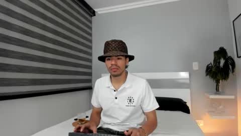 zaynshadow_ online show from 10.18.25