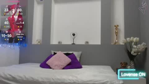 Karolyne online show from 11.29.25