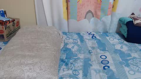 Snapshot of zeina_gen chatting on 04.28.26 flabby online show from 04.28.26