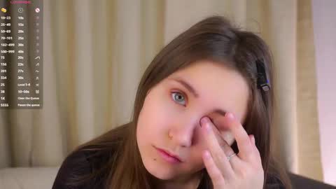 Emilia online show from 12.18.25