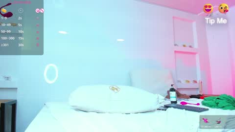 Snapshot of zenda_evans chatting on 01.09.25 Zenda Evans online show from 01.09.25