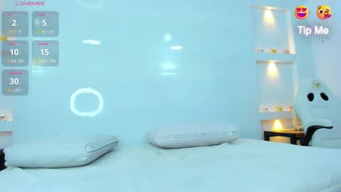 Snapshot of zenda_evans chatting on 02.27.25 Zenda Evans online show from 02.27.25