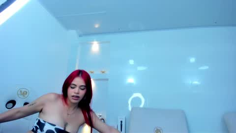 Snapshot of zenda_evans chatting on 10.10.25 Zenda Evans online show from 10.10.25