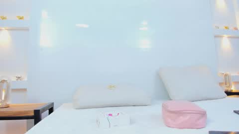 Zenda Evans online show from 03.03.26