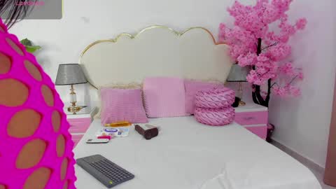 zendayarosse online show from 04.06.26