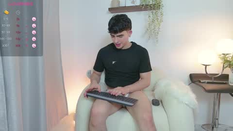 Zenn online show from 03.04.25