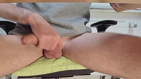 Snapshot of zero_x88 chatting on 11.30.25 zero_x88 online show from 11.30.25