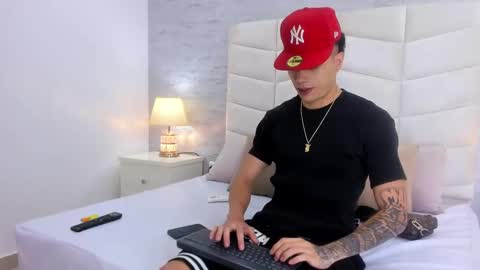 Sebas online show from 10.08.25