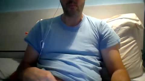 Snapshot of zeus00811 chatting on 10.24.25 zeus online show from 10.24.25