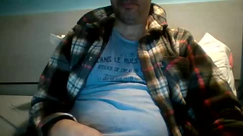 Snapshot of zeus00811 chatting on 10.30.25 zeus online show from 10.30.25