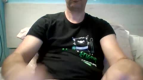 Snapshot of zeus00811 chatting on 12.01.25 zeus online show from 12.01.25