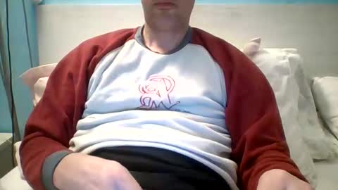 Snapshot of zeus00811 chatting on 12.01.25 zeus online show from 12.01.25