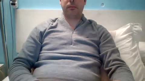 Snapshot of zeus00811 chatting on 12.16.25 zeus online show from 12.16.25