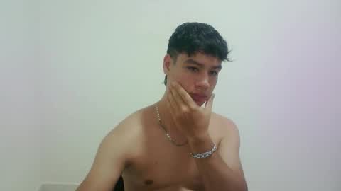 Snapshot of zeus_183 chatting on 10.02.25 zeus_183 online show from 10.02.25