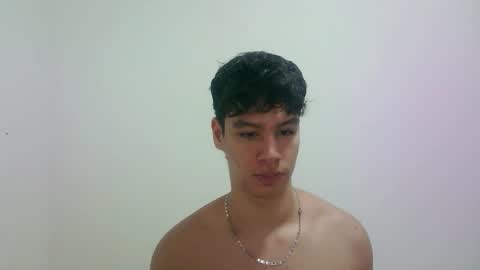 Snapshot of zeus_183 chatting on 10.22.25 zeus_183 online show from 10.22.25