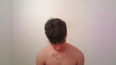 Snapshot of zeus_183 chatting on 10.31.25 zeus_183 online show from 10.31.25