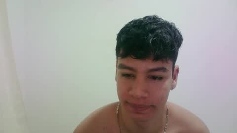 Snapshot of zeus_183 chatting on 12.05.25 zeus_183 online show from 12.05.25