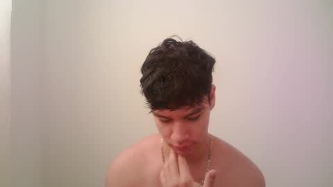 Snapshot of zeus_183 chatting on 12.16.25 zeus_183 online show from 12.16.25