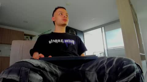 zeus online show from 11.03.25