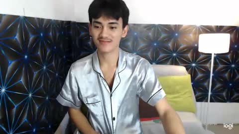 zavier skinny asian online show from 01.17.25