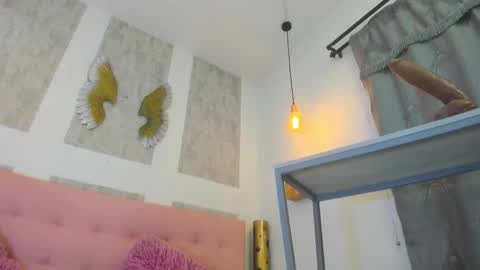 ZHAMIRA  ANDRES online show from 12.01.25