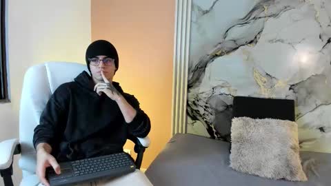 Snapshot of zhingarher chatting on 02.06.26 Zhingarher online show from 02.06.26