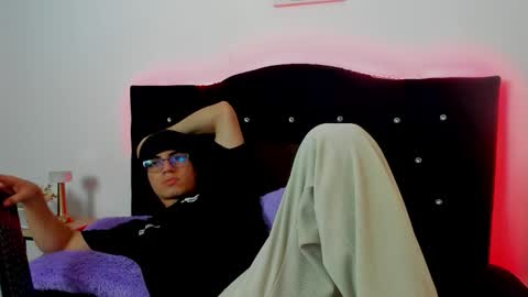 Snapshot of zhingarher chatting on 02.21.26 Zhingarher online show from 02.21.26