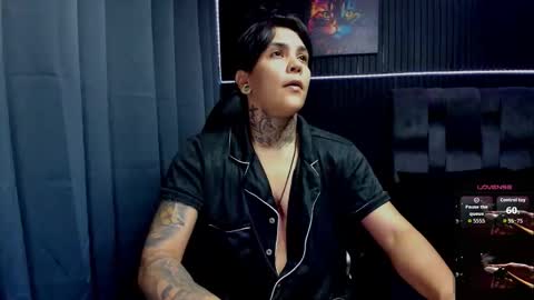 zhoestrong online show from 11.10.25