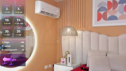 Snapshot of zia_cooper chatting on 01.10.25 ZIA online show from 01.10.25