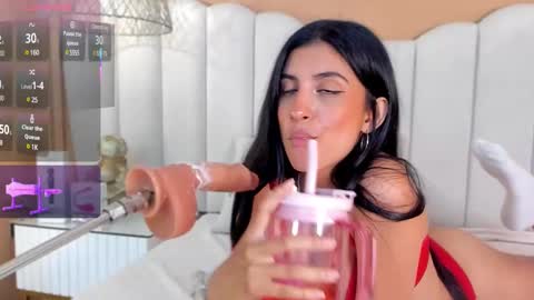 Snapshot of zia_cooper chatting on 02.05.25 ZIA online show from 02.05.25