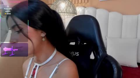 Snapshot of zia_cooper chatting on 02.19.25 ZIA online show from 02.19.25