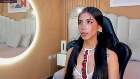 Snapshot of zia_cooper chatting on 03.02.25 ZIA online show from 03.02.25