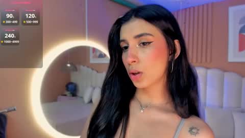 Snapshot of zia_cooper chatting on 09.12.25 ZIA online show from 09.12.25