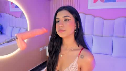 Snapshot of zia_cooper chatting on 10.25.25 ZIA online show from 10.25.25