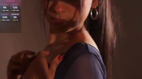 Snapshot of zia_cooper chatting on 11.28.25 ZIA online show from 11.28.25