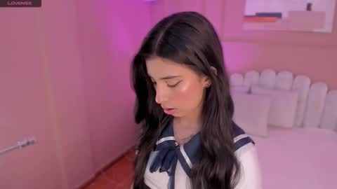 Snapshot of zia_cooper chatting on 11.29.25 ZIA online show from 11.29.25