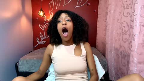 Zia Green online show from 12.08.24