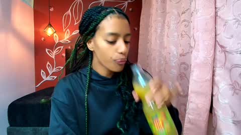 Zia Green online show from 12.11.24