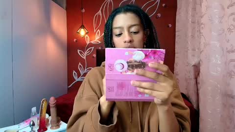 Zia Green online show from 01.12.25