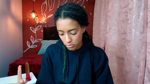 Zia Green online show from 01.14.25