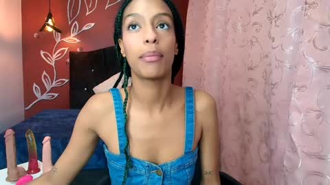 Zia Green online show from 01.18.25