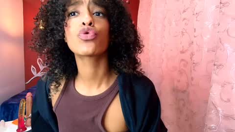 Zia Green online show from 01.20.25