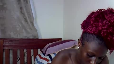 Snapshot of zia_vier chatting on 05.26.26 flavian online show from 05.26.26