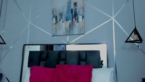 Snapshot of ziamiller chatting on 01.21.25 zia online show from 01.21.25